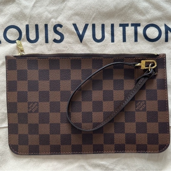 💯 Authentic Louis Vuitton Damier Ebene Neverfull Pochette Wristlet - Picture 1 of 12
